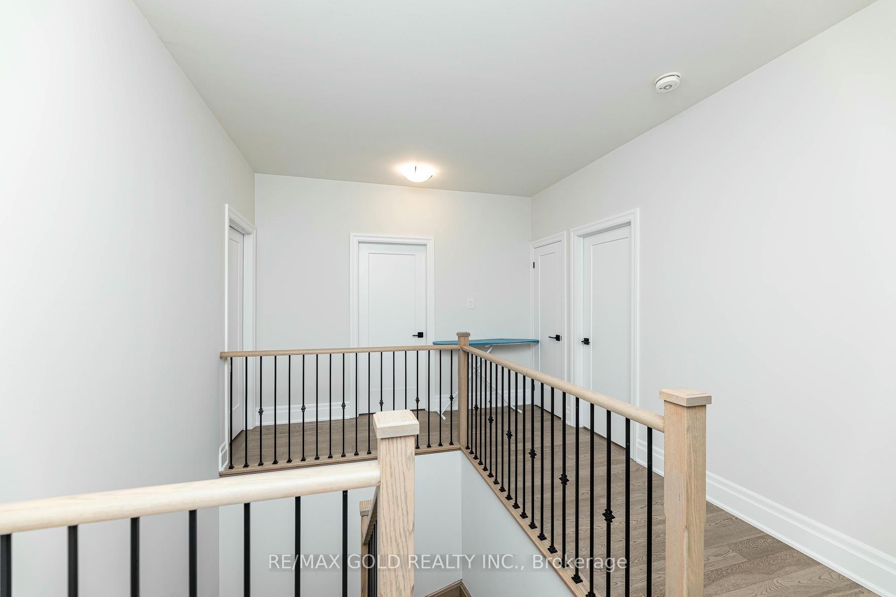 Photo 60 of 33 Keyworth Crescent, Brampton, Sandringham-Wellington North — HOMEH