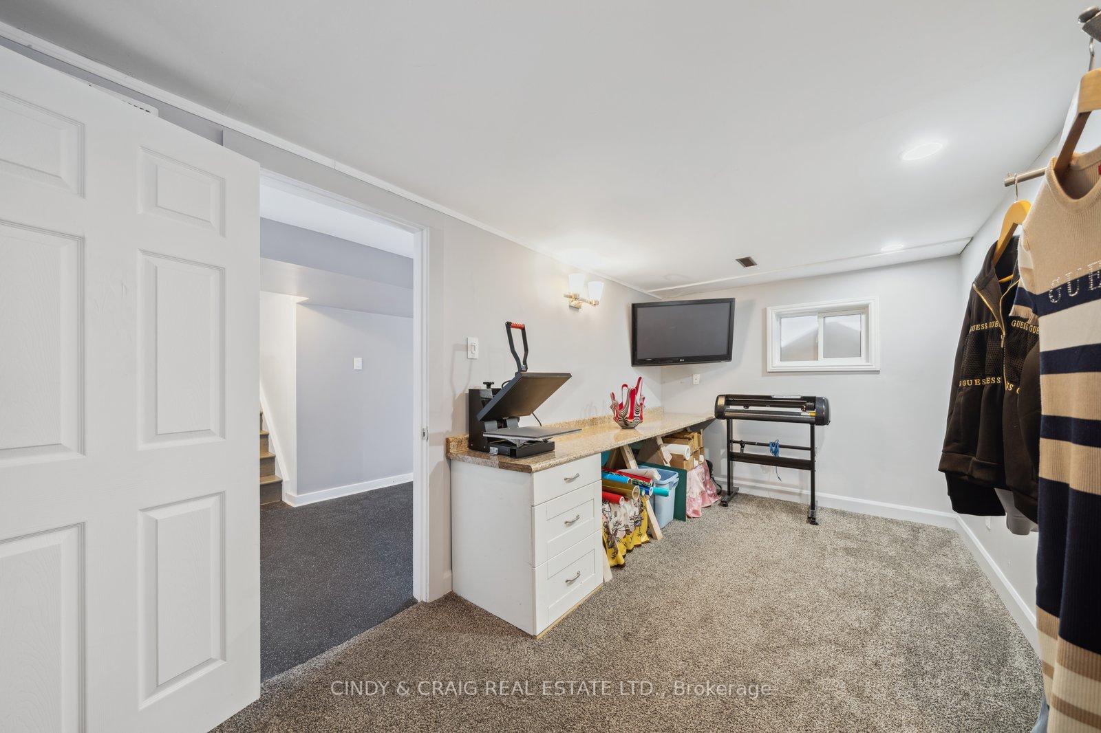 Photo 15 of 821 Exeter Street, Oshawa, Centennial — HOMEH