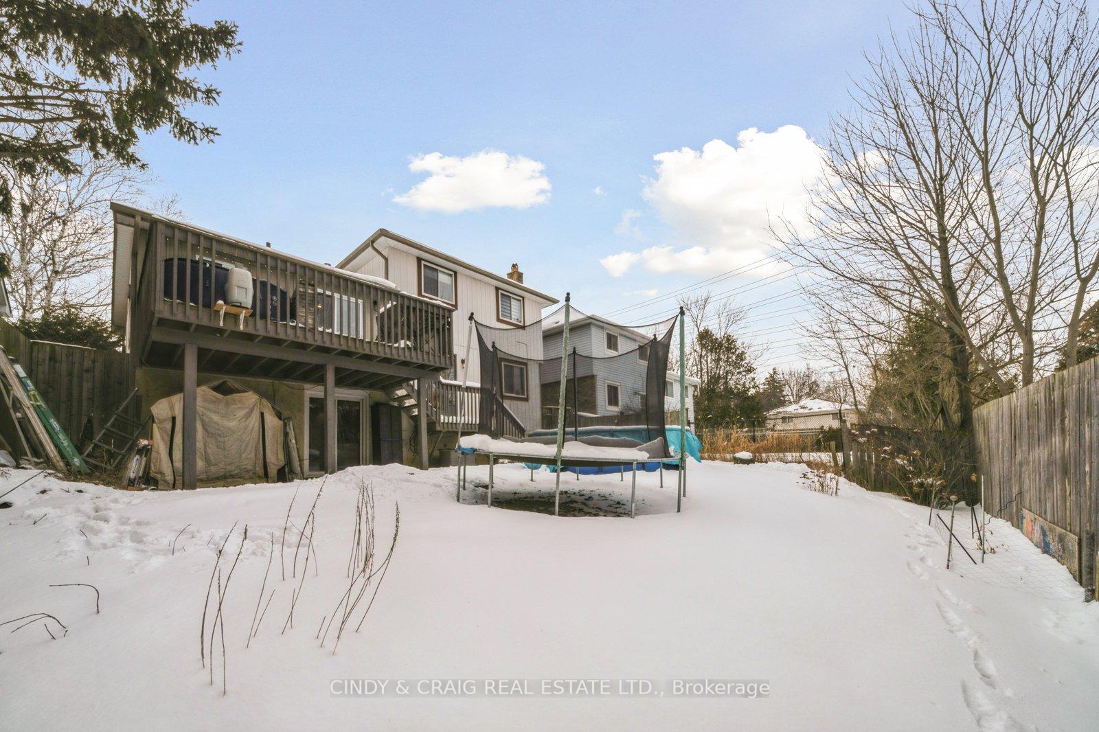Photo 17 of 821 Exeter Street, Oshawa, Centennial — HOMEH