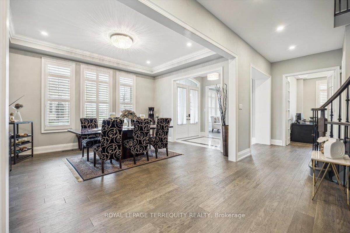 Photo 11 of 18 Dalmeny Drive, Brampton, Credit Valley — HOMEH