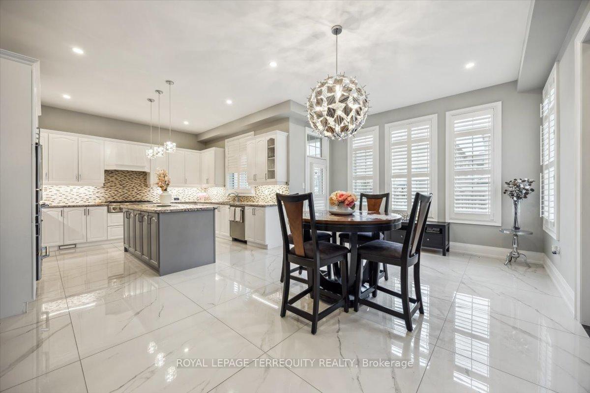 Photo 14 of 18 Dalmeny Drive, Brampton, Credit Valley — HOMEH