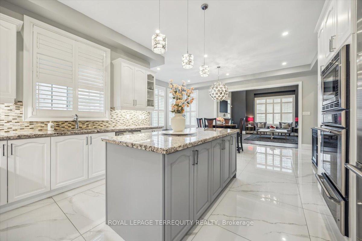 Photo 19 of 18 Dalmeny Drive, Brampton, Credit Valley — HOMEH