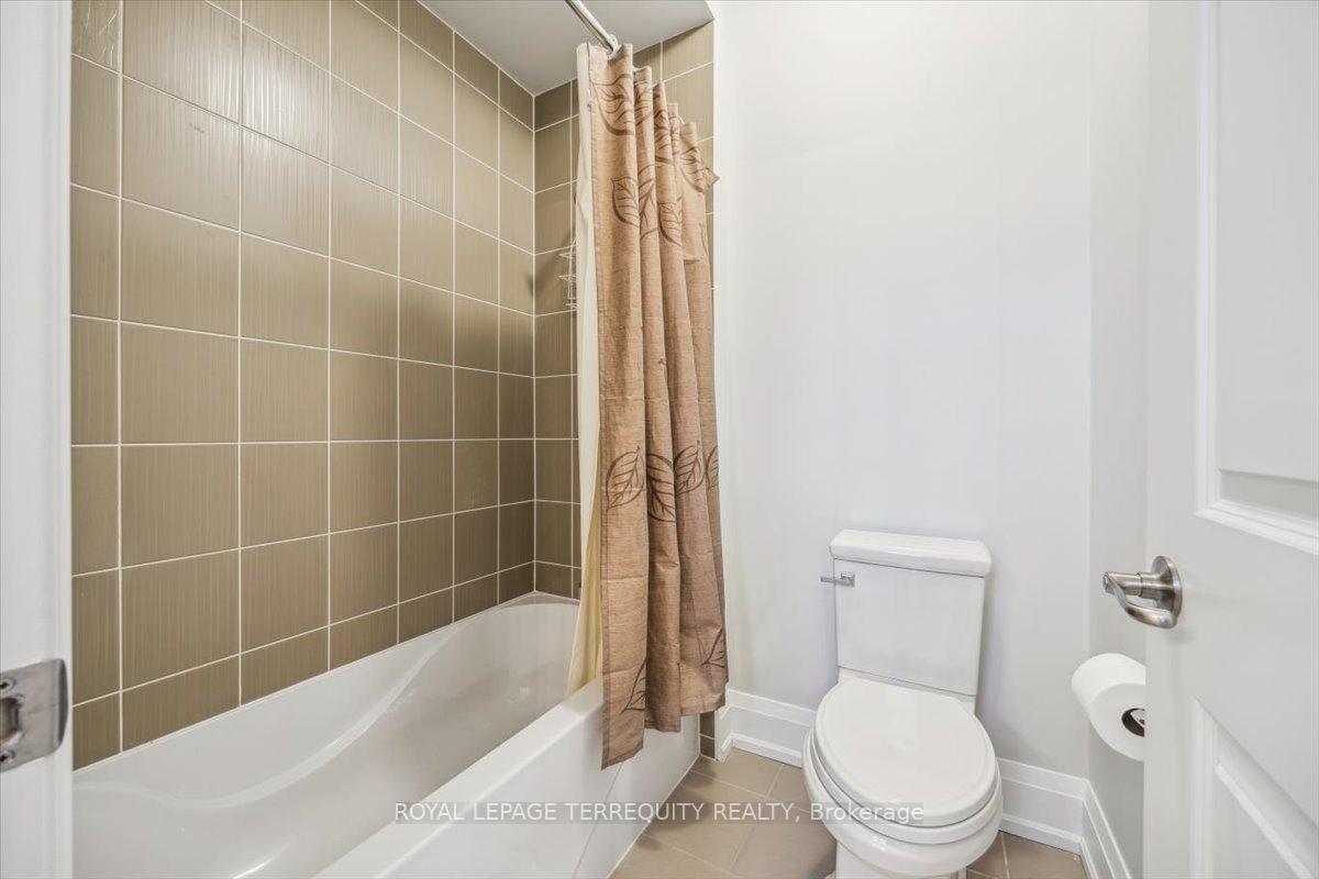 Photo 39 of 18 Dalmeny Drive, Brampton, Credit Valley — HOMEH