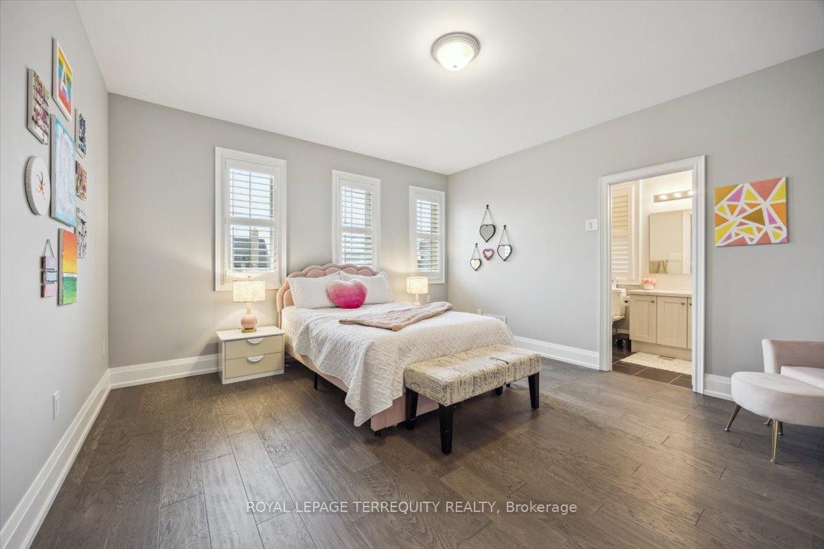 Photo 43 of 18 Dalmeny Drive, Brampton, Credit Valley — HOMEH