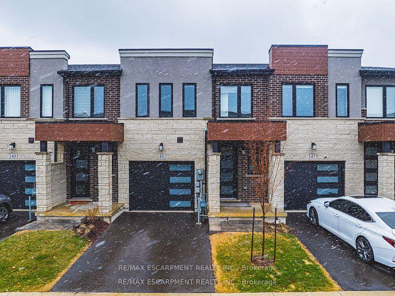 Photo 2 of 45 Bensley Lane, Hamilton, Mountview — HOMEH