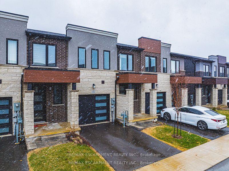 Photo 3 of 45 Bensley Lane, Hamilton, Mountview — HOMEH