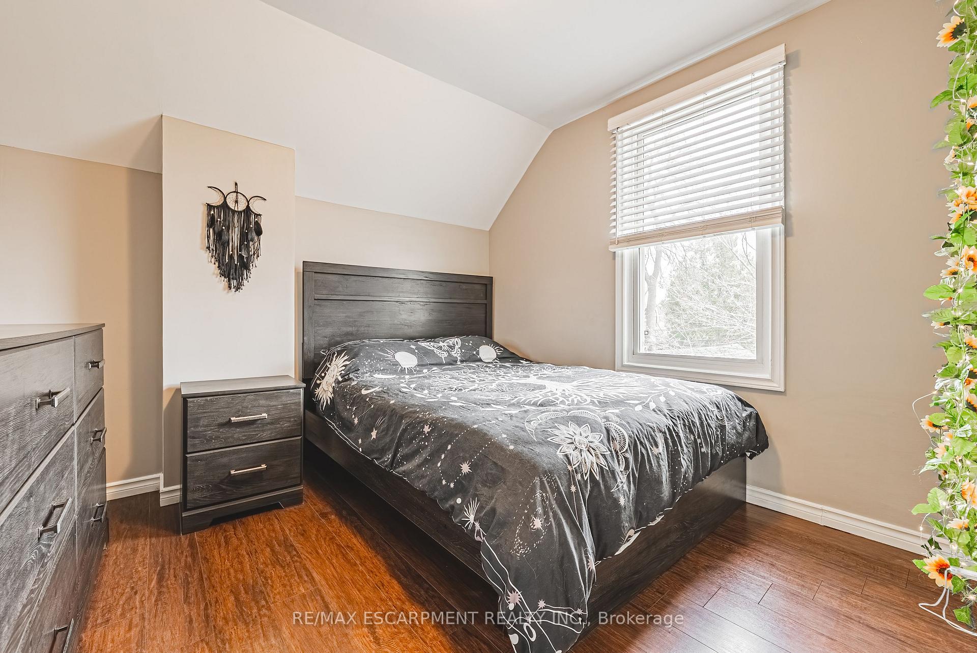 Photo 17 of 60 Belview Avenue, Hamilton, Crown Point — HOMEH