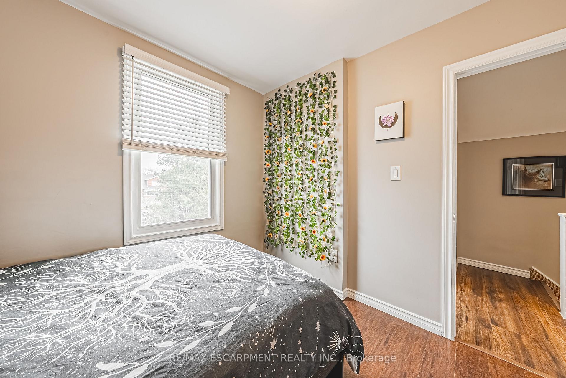 Photo 18 of 60 Belview Avenue, Hamilton, Crown Point — HOMEH