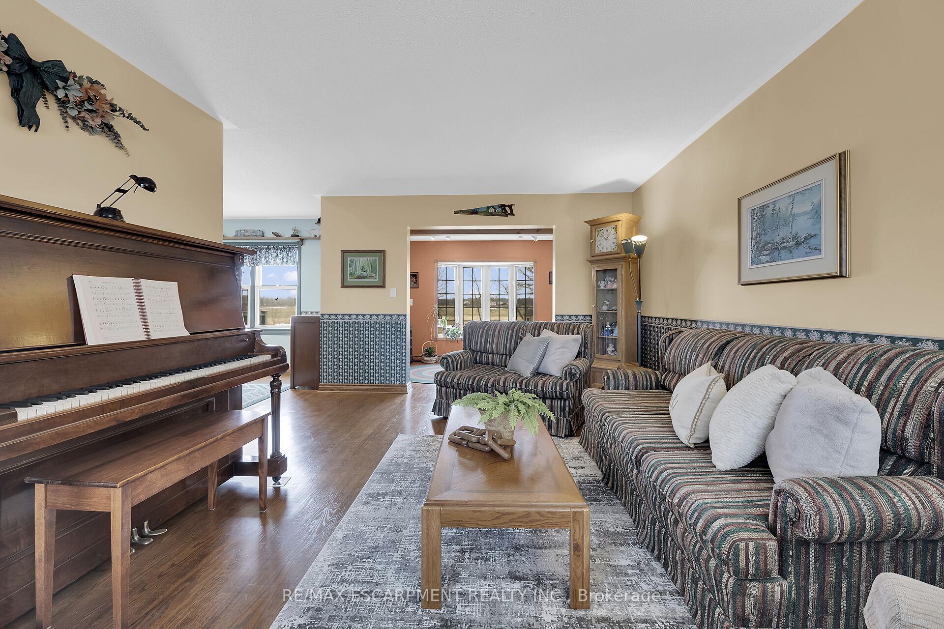 Photo 13 of 283 Link Road, Haldimand — HOMEH