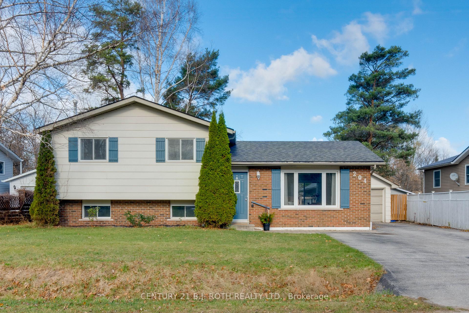 Photo 2 of 204 Margaret Street, Clearview, Stayner — HOMEH