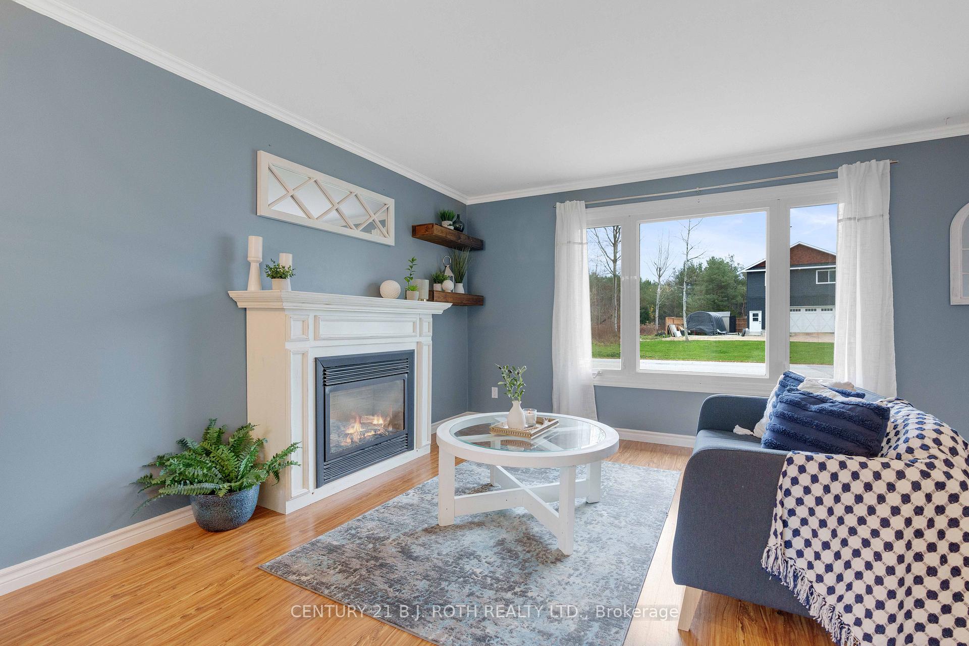 Photo 10 of 204 Margaret Street, Clearview, Stayner — HOMEH