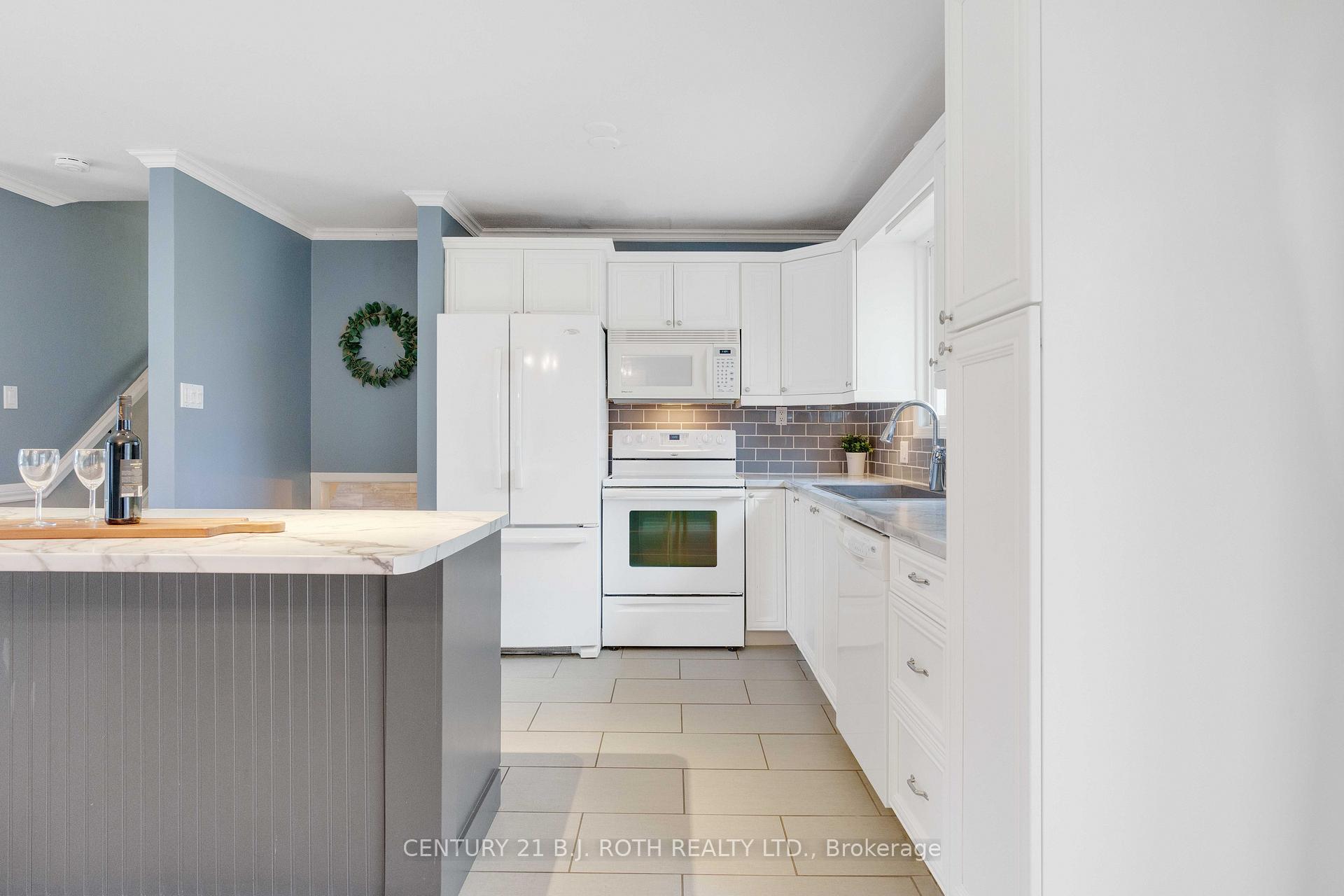 Photo 12 of 204 Margaret Street, Clearview, Stayner — HOMEH