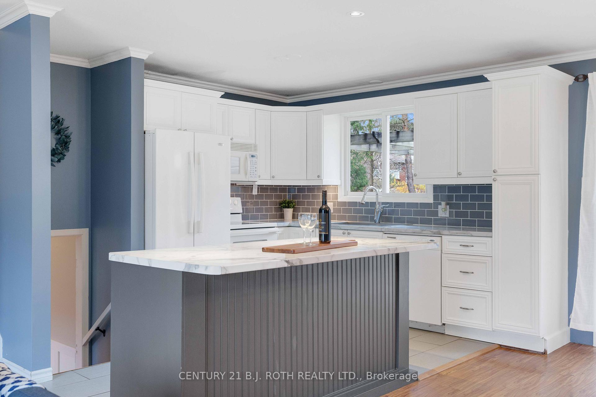 Photo 14 of 204 Margaret Street, Clearview, Stayner — HOMEH
