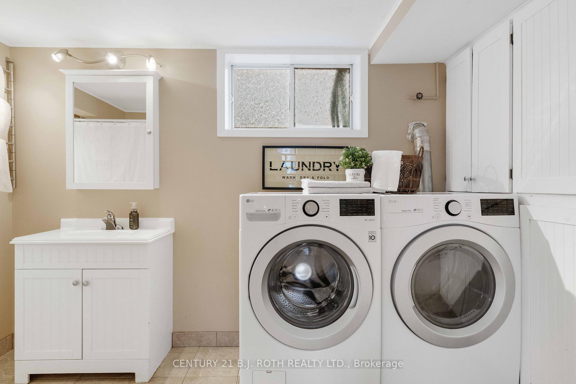 Photo 21 of 204 Margaret Street, Clearview, Stayner — HOMEH