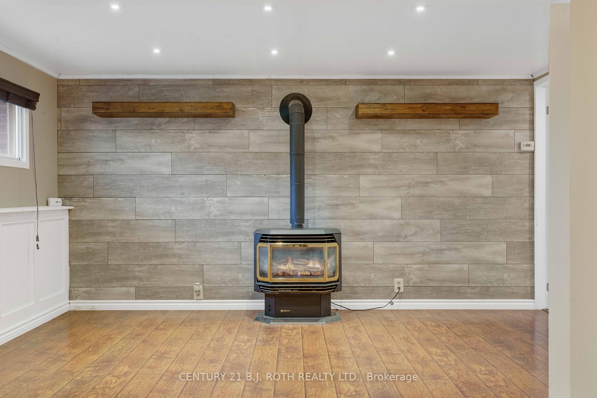 Photo 26 of 204 Margaret Street, Clearview, Stayner — HOMEH