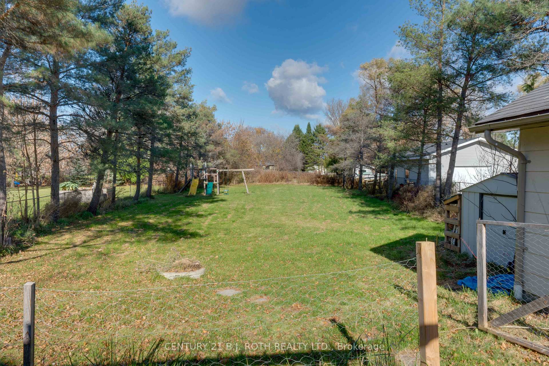 Photo 34 of 204 Margaret Street, Clearview, Stayner — HOMEH