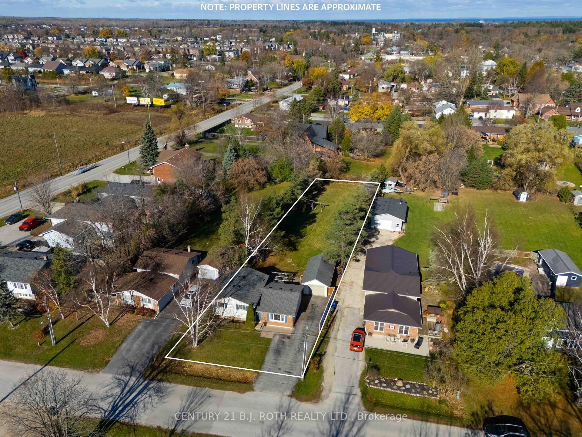 Photo 36 of 204 Margaret Street, Clearview, Stayner — HOMEH