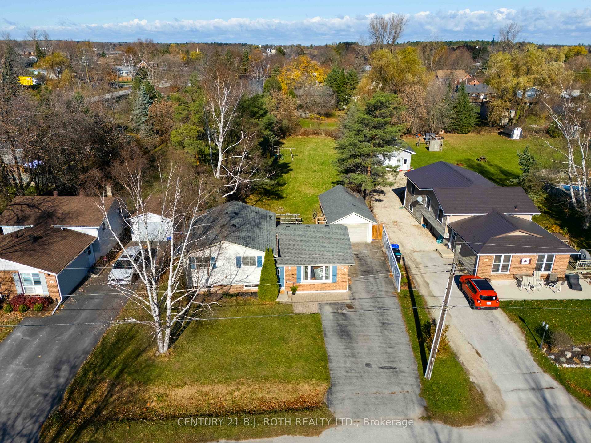 Photo 37 of 204 Margaret Street, Clearview, Stayner — HOMEH