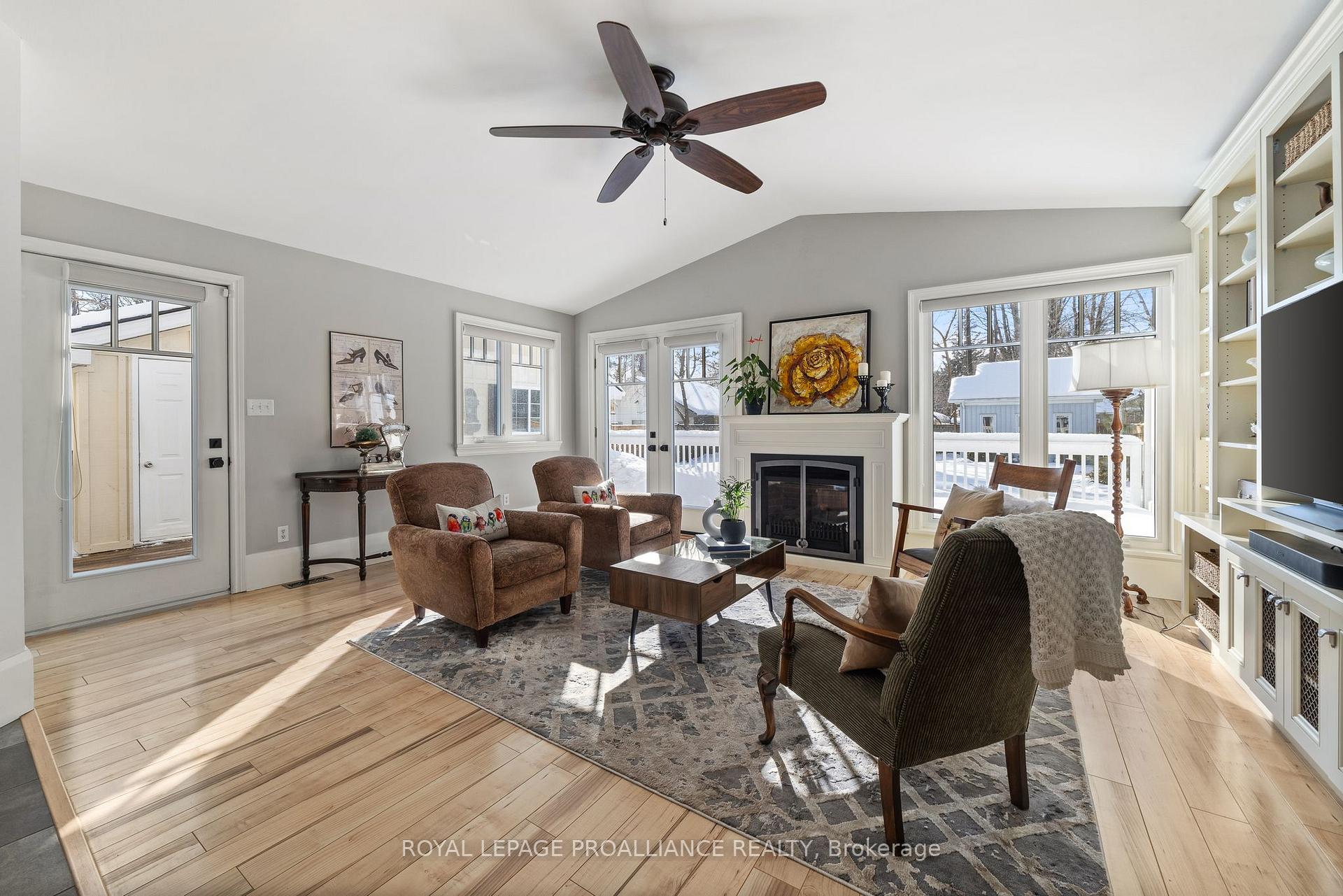 Photo 10 of 174 Dufferin Avenue, Belleville, Belleville Ward — HOMEH