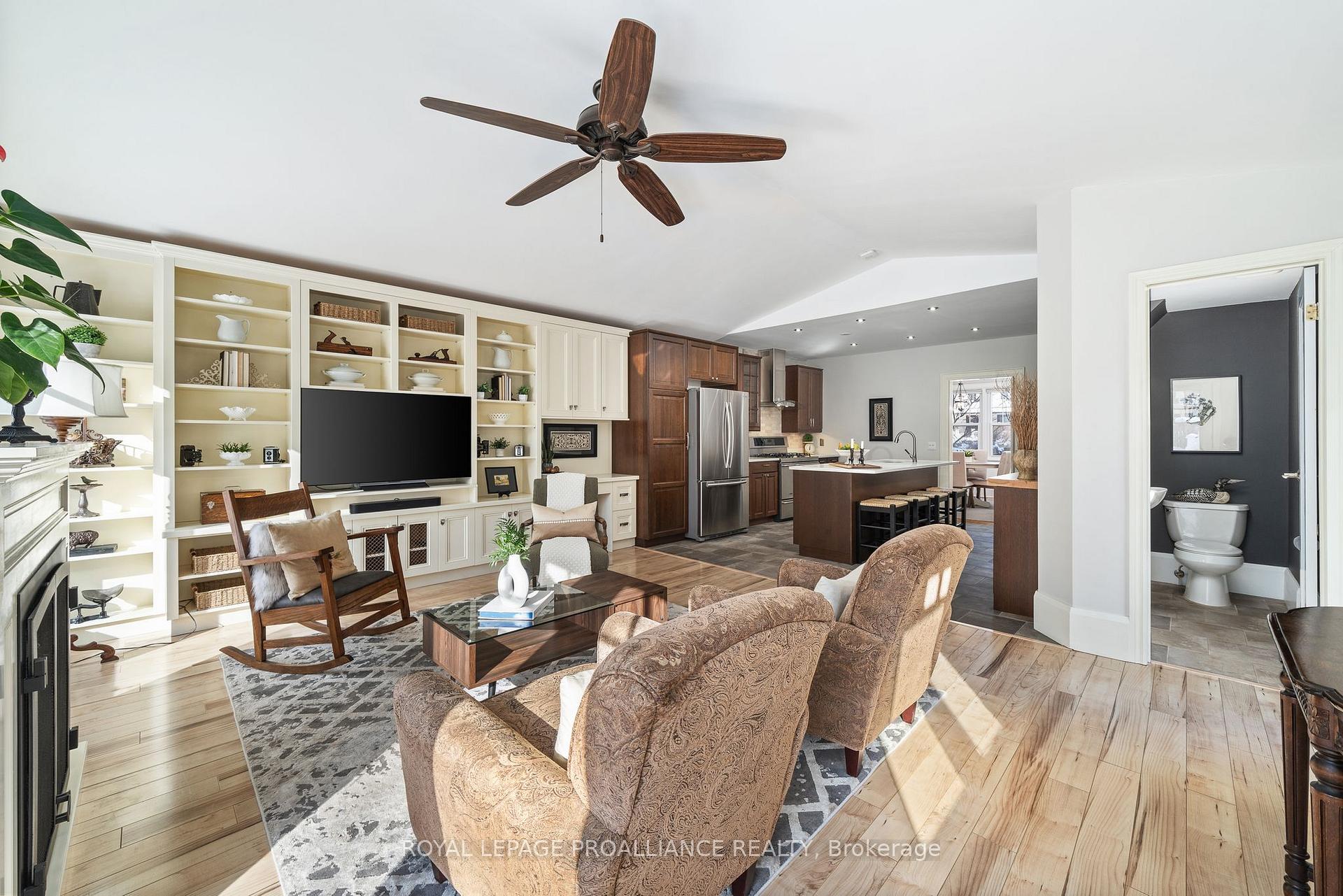 Photo 11 of 174 Dufferin Avenue, Belleville, Belleville Ward — HOMEH
