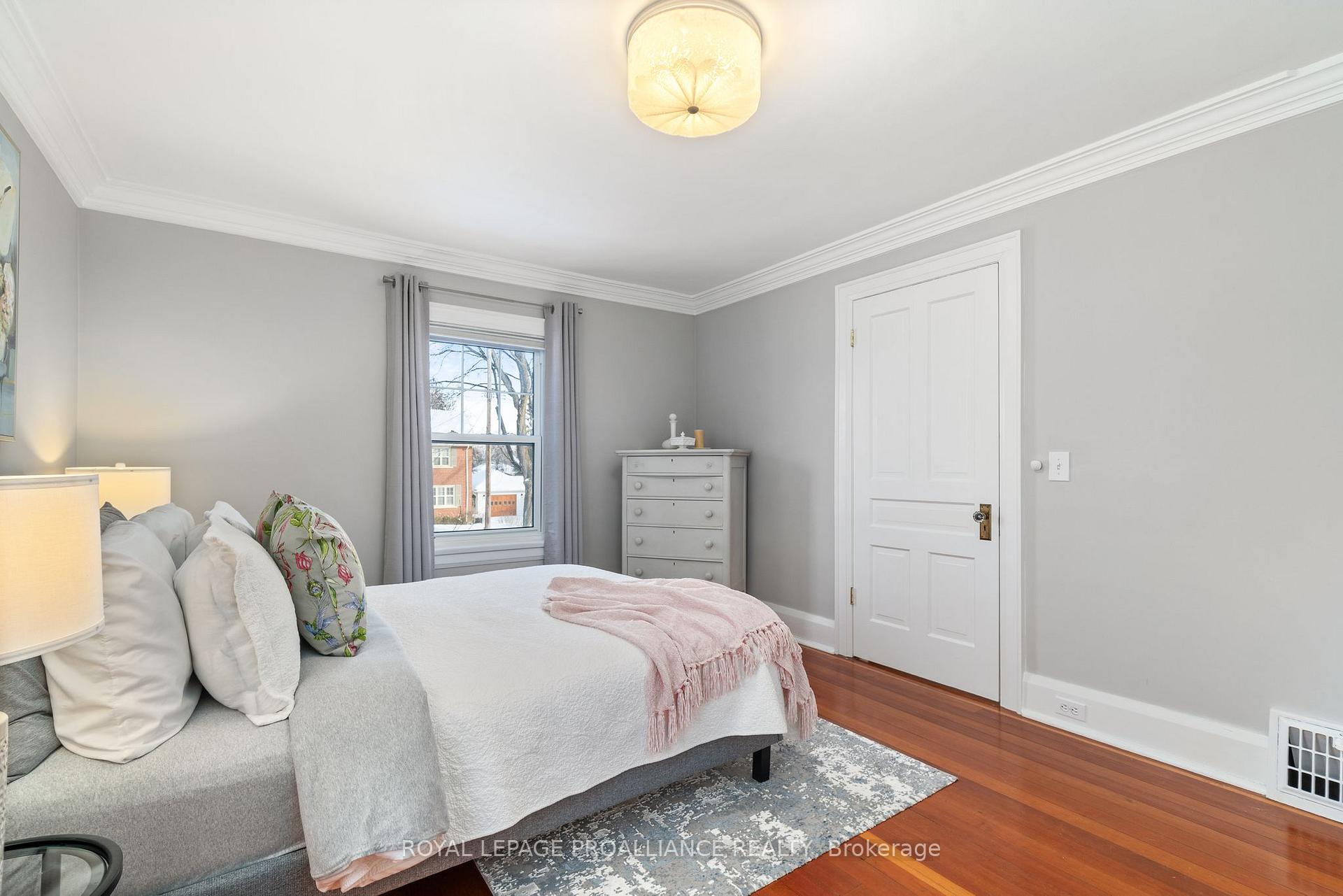 Photo 19 of 174 Dufferin Avenue, Belleville, Belleville Ward — HOMEH