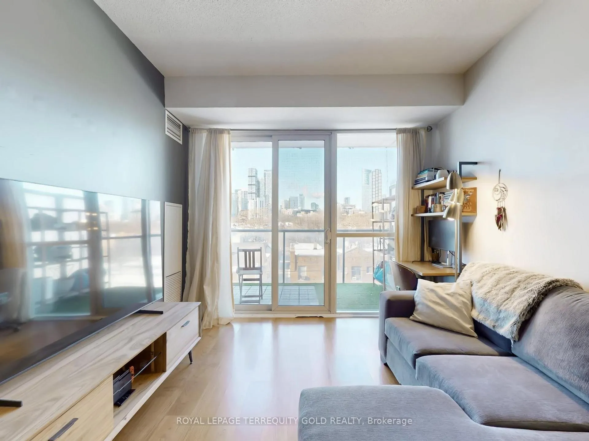 Photo 11 of Unit 501, 1 Cole Street, Toronto, Regent Park — HOMEH
