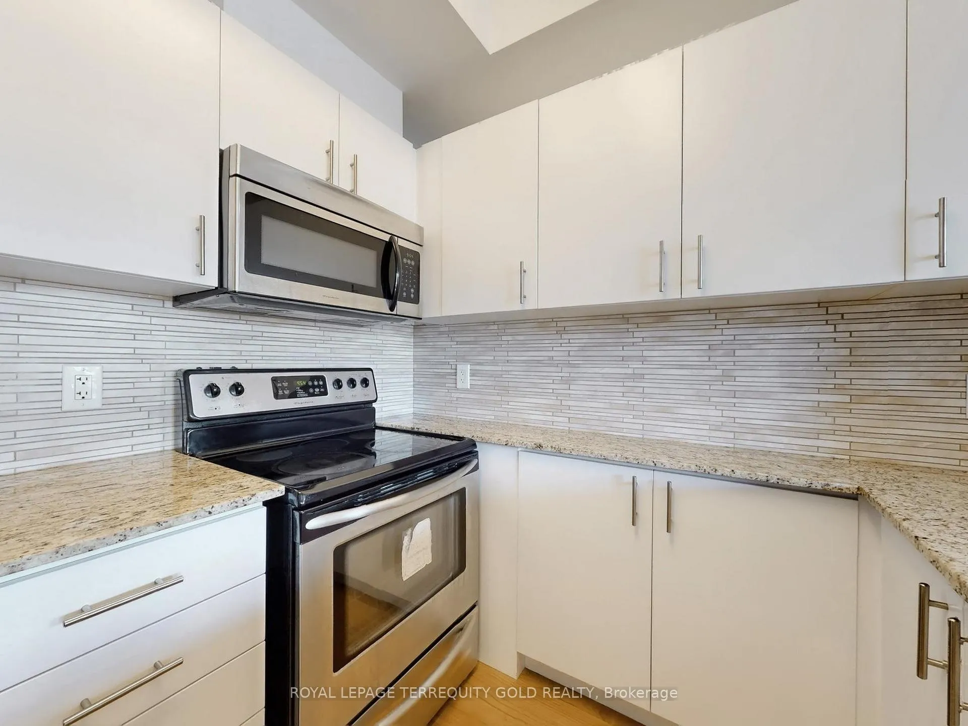 Photo 17 of Unit 501, 1 Cole Street, Toronto, Regent Park — HOMEH