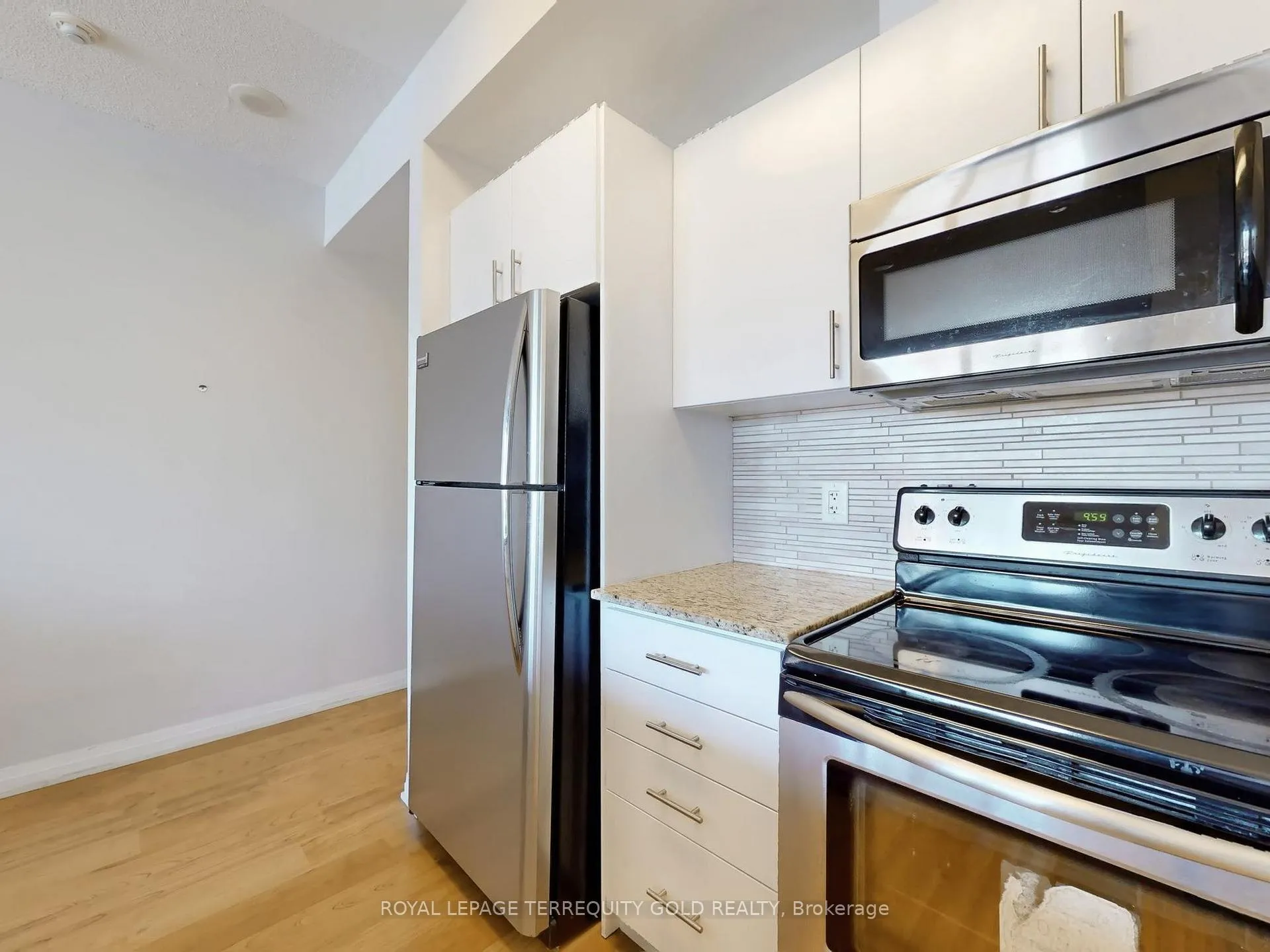 Photo 18 of Unit 501, 1 Cole Street, Toronto, Regent Park — HOMEH