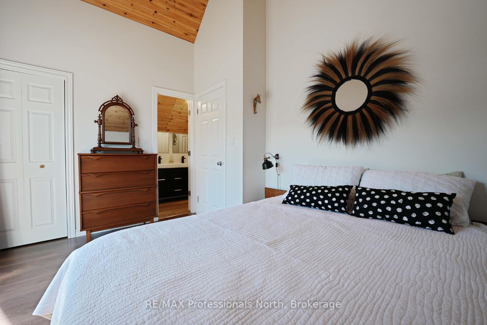 Photo 20 of 1012 Caldwell Trail, Minden Hills, Lutterworth — HOMEH