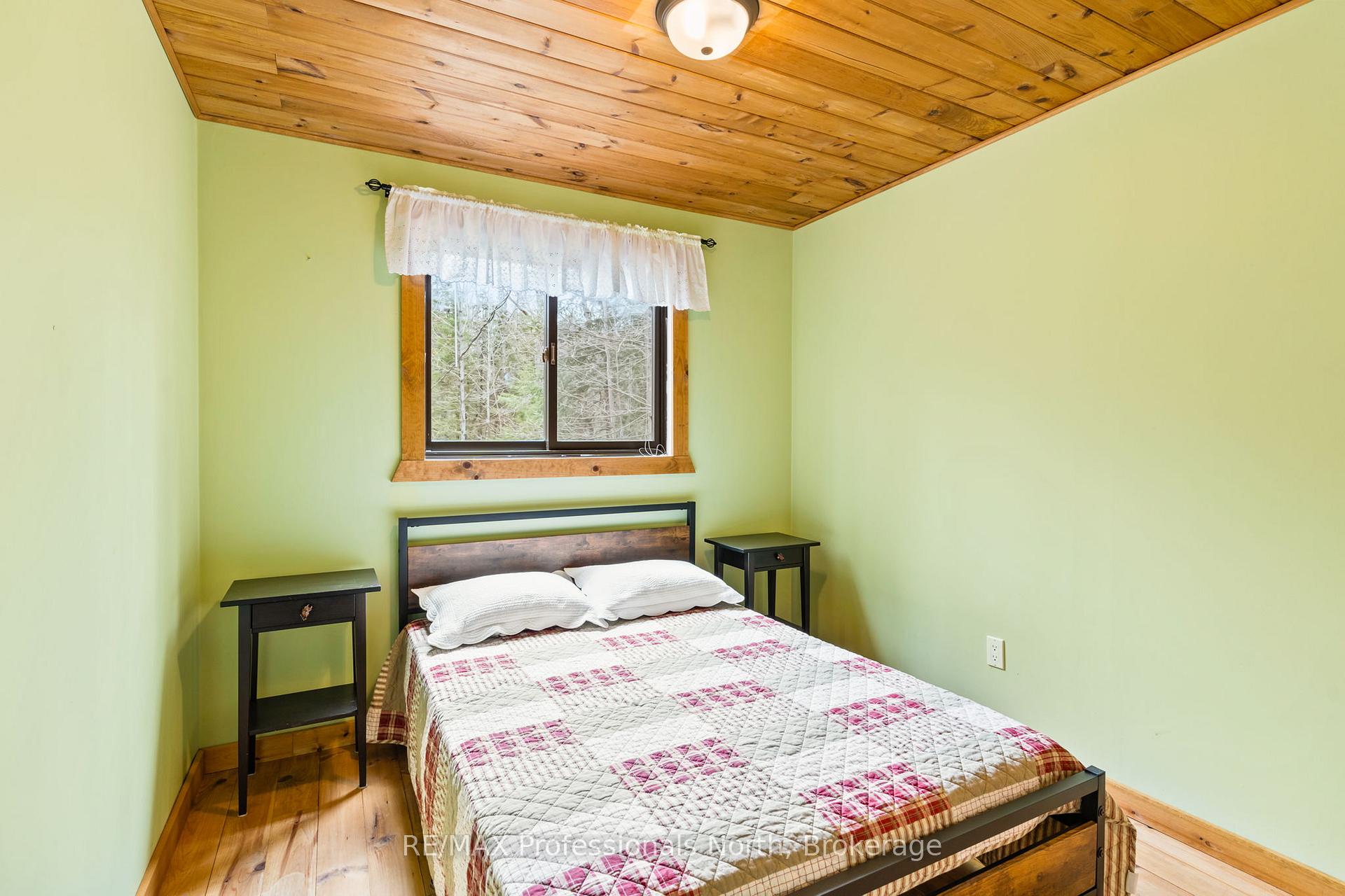Photo 19 of 1011 Serpentine Lane, Minden Hills, Minden — HOMEH