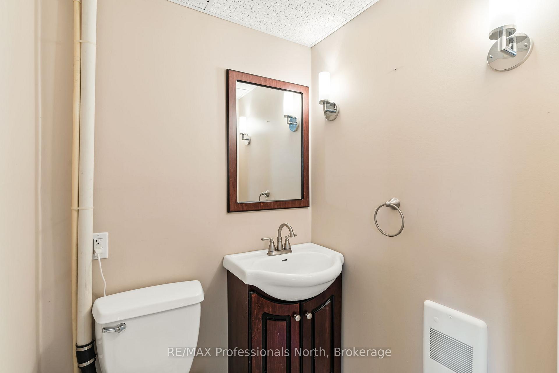 Photo 27 of 1011 Serpentine Lane, Minden Hills, Minden — HOMEH