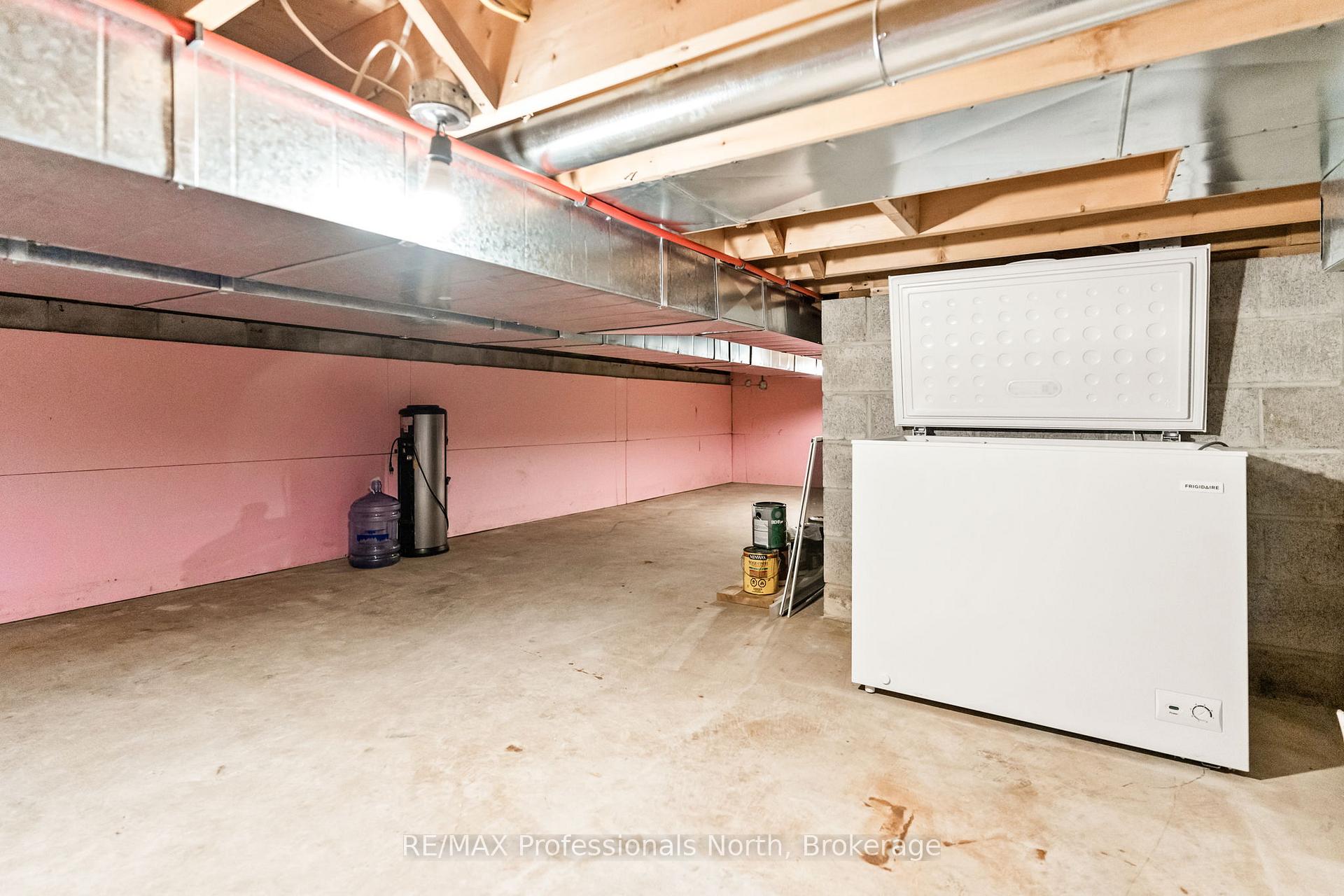 Photo 29 of 1011 Serpentine Lane, Minden Hills, Minden — HOMEH