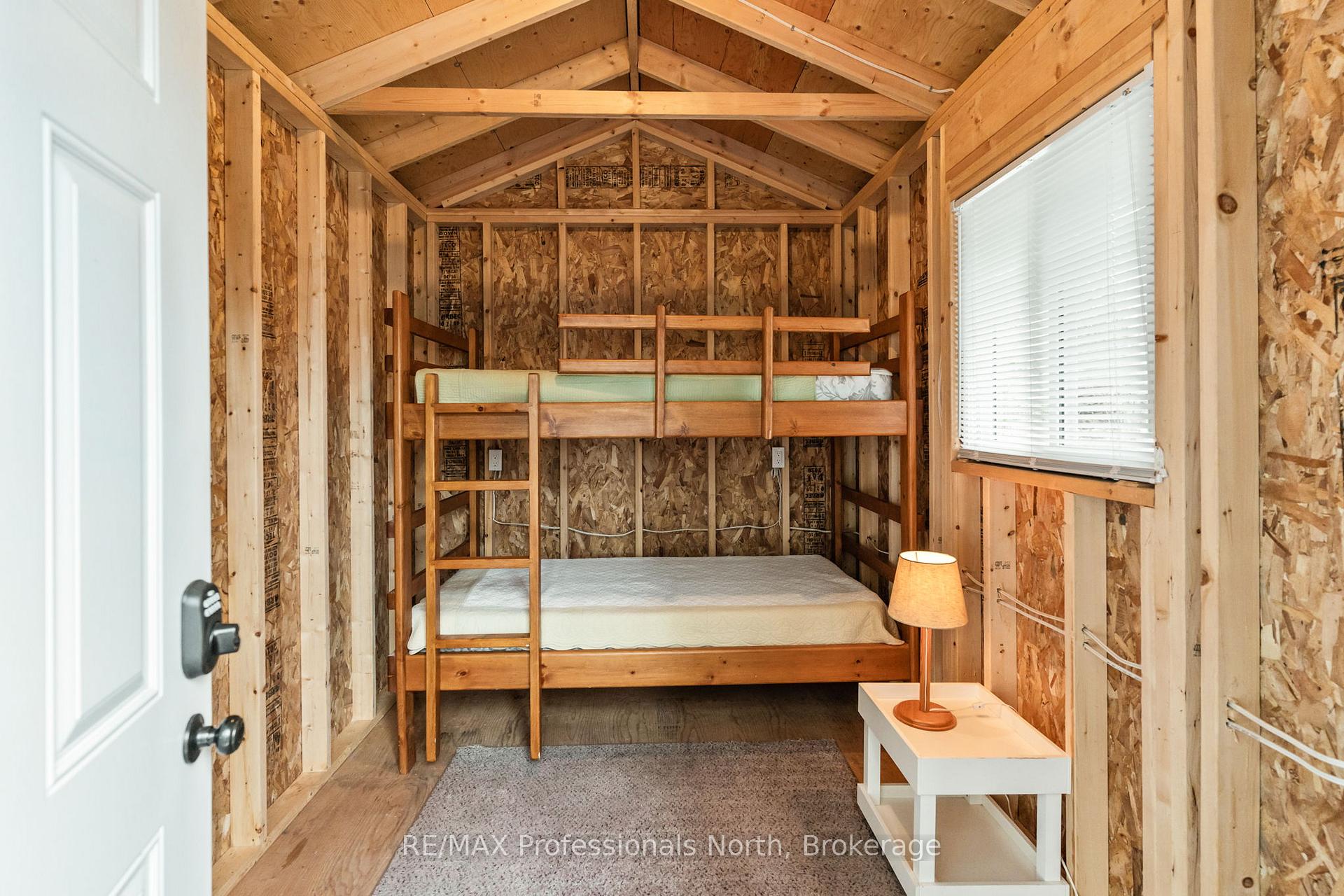 Photo 36 of 1011 Serpentine Lane, Minden Hills, Minden — HOMEH