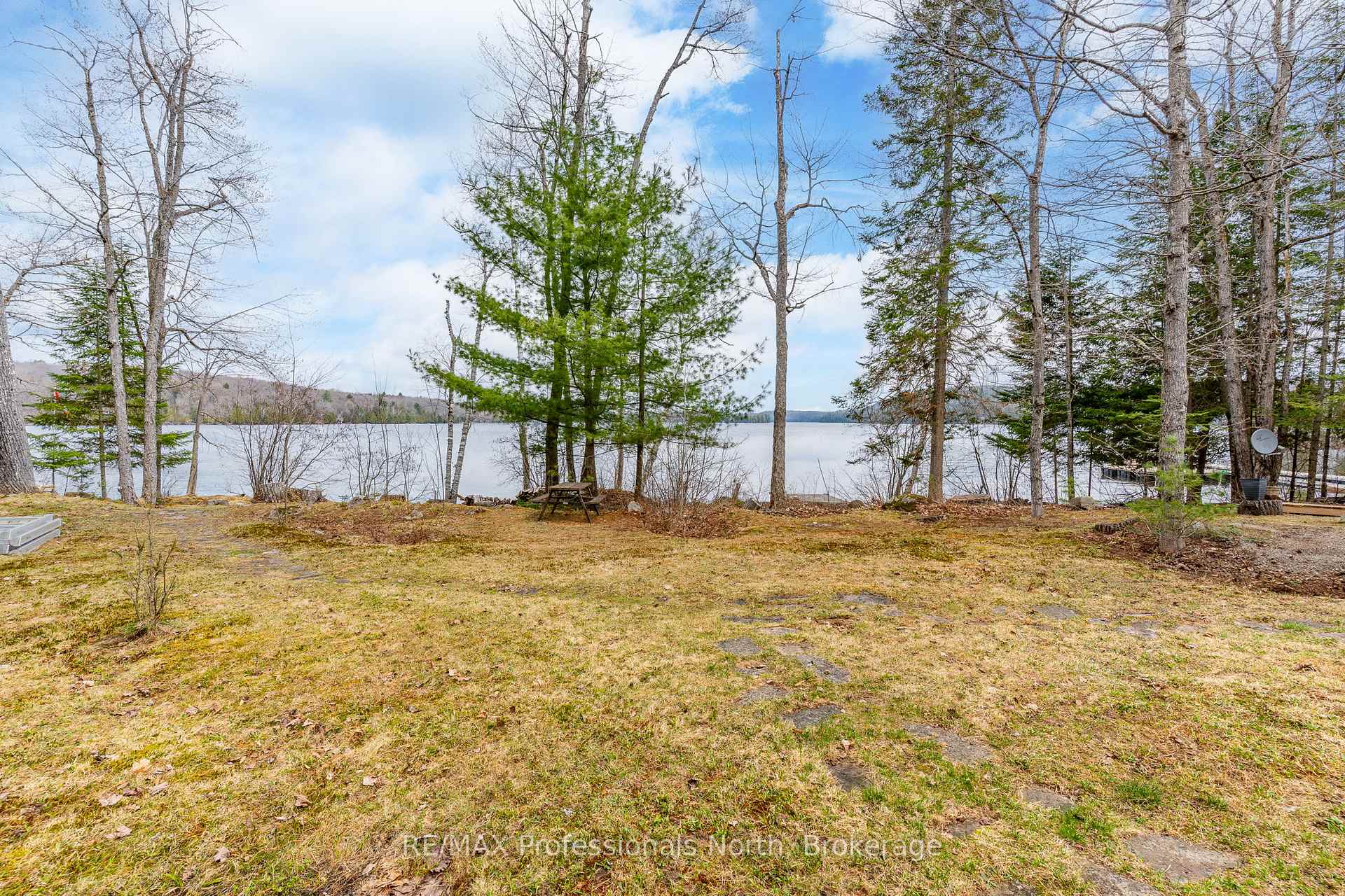 Photo 39 of 1011 Serpentine Lane, Minden Hills, Minden — HOMEH
