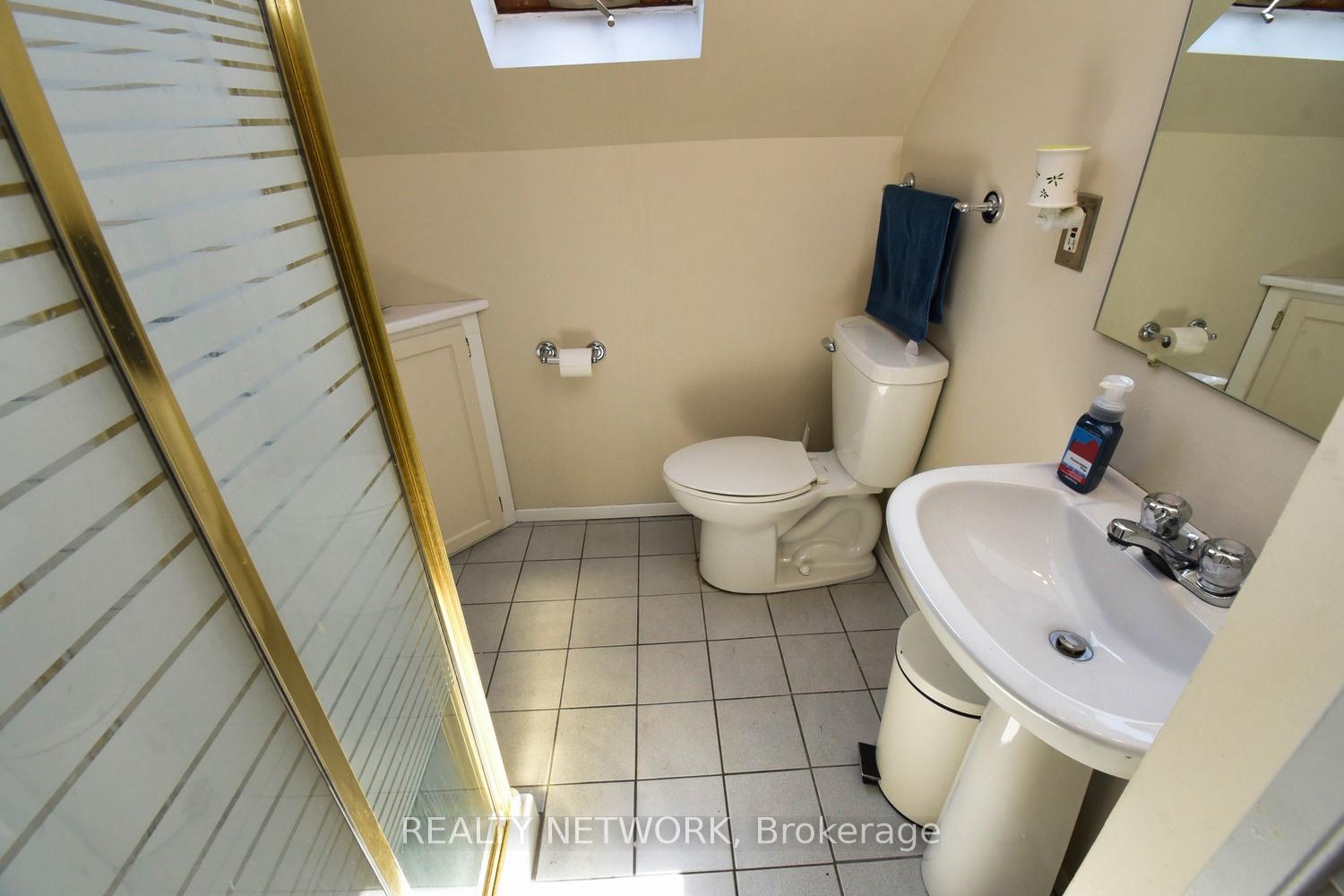 Photo 64 of 31 Russell Street, Hamilton, Eastmount — HOMEH