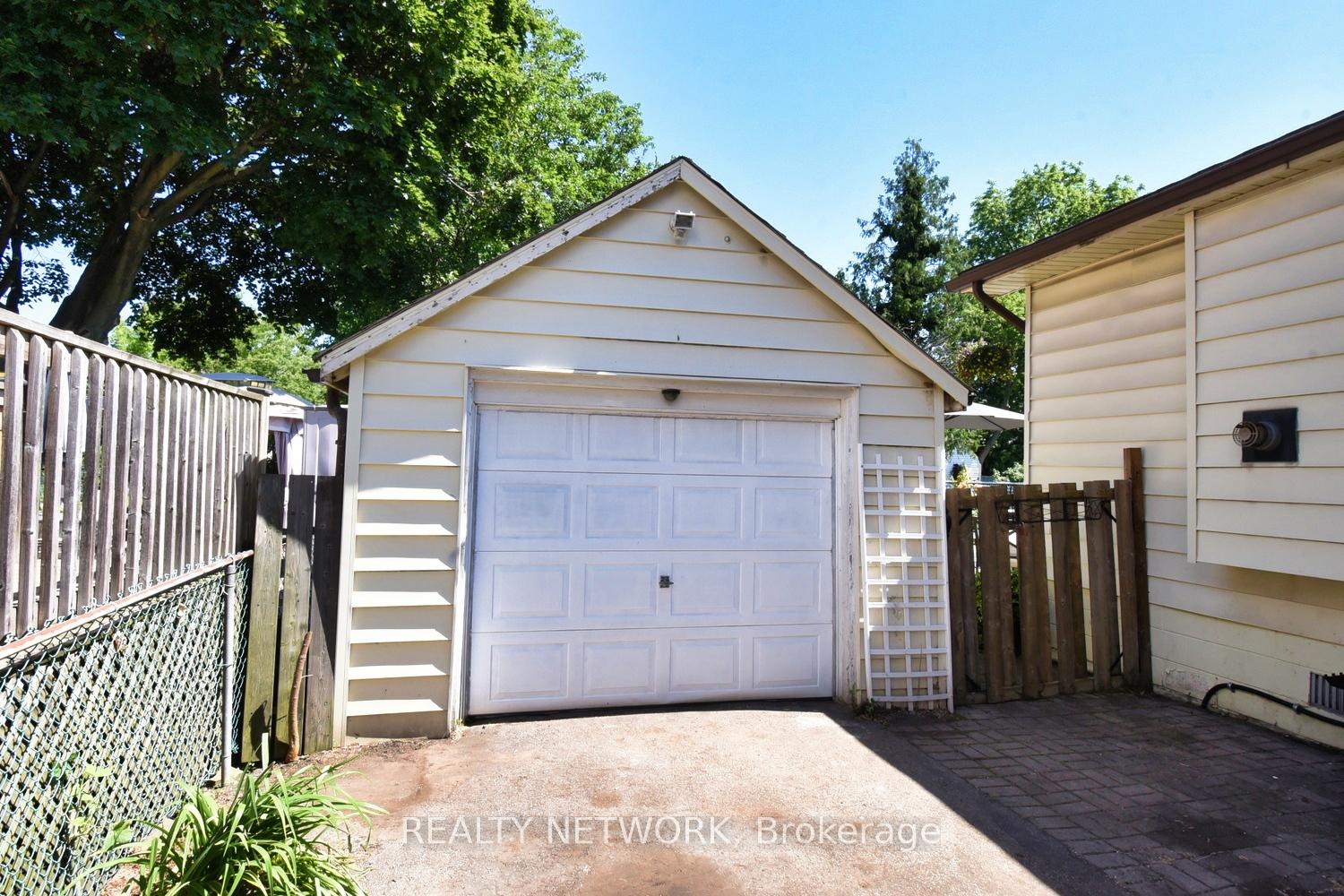 Photo 70 of 31 Russell Street, Hamilton, Eastmount — HOMEH