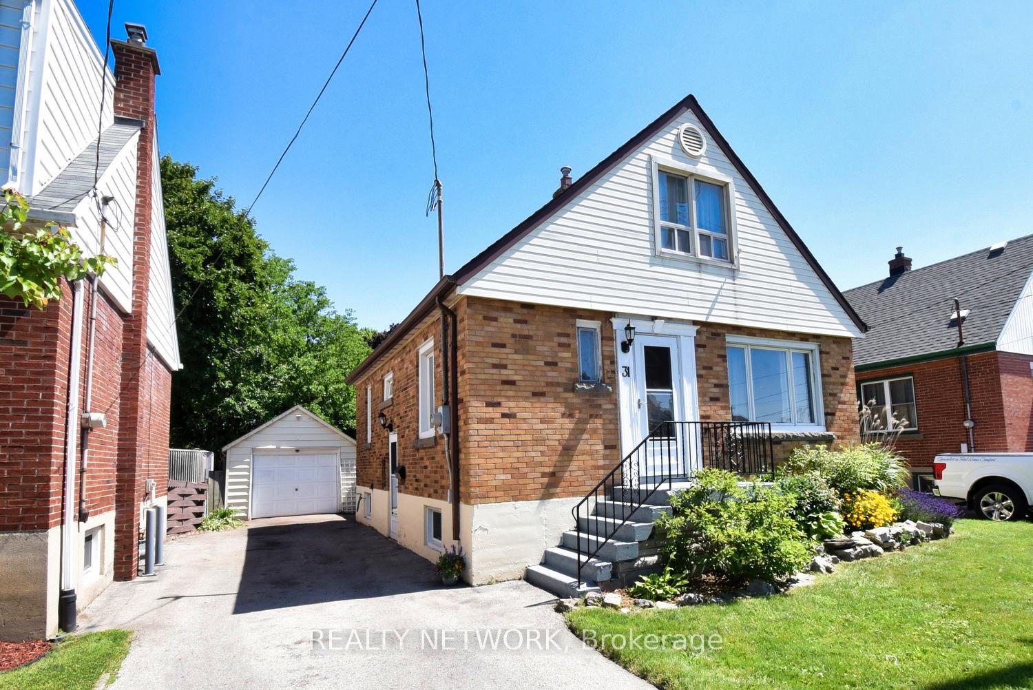 Photo 3 of 31 Russell Street, Hamilton, Eastmount — HOMEH