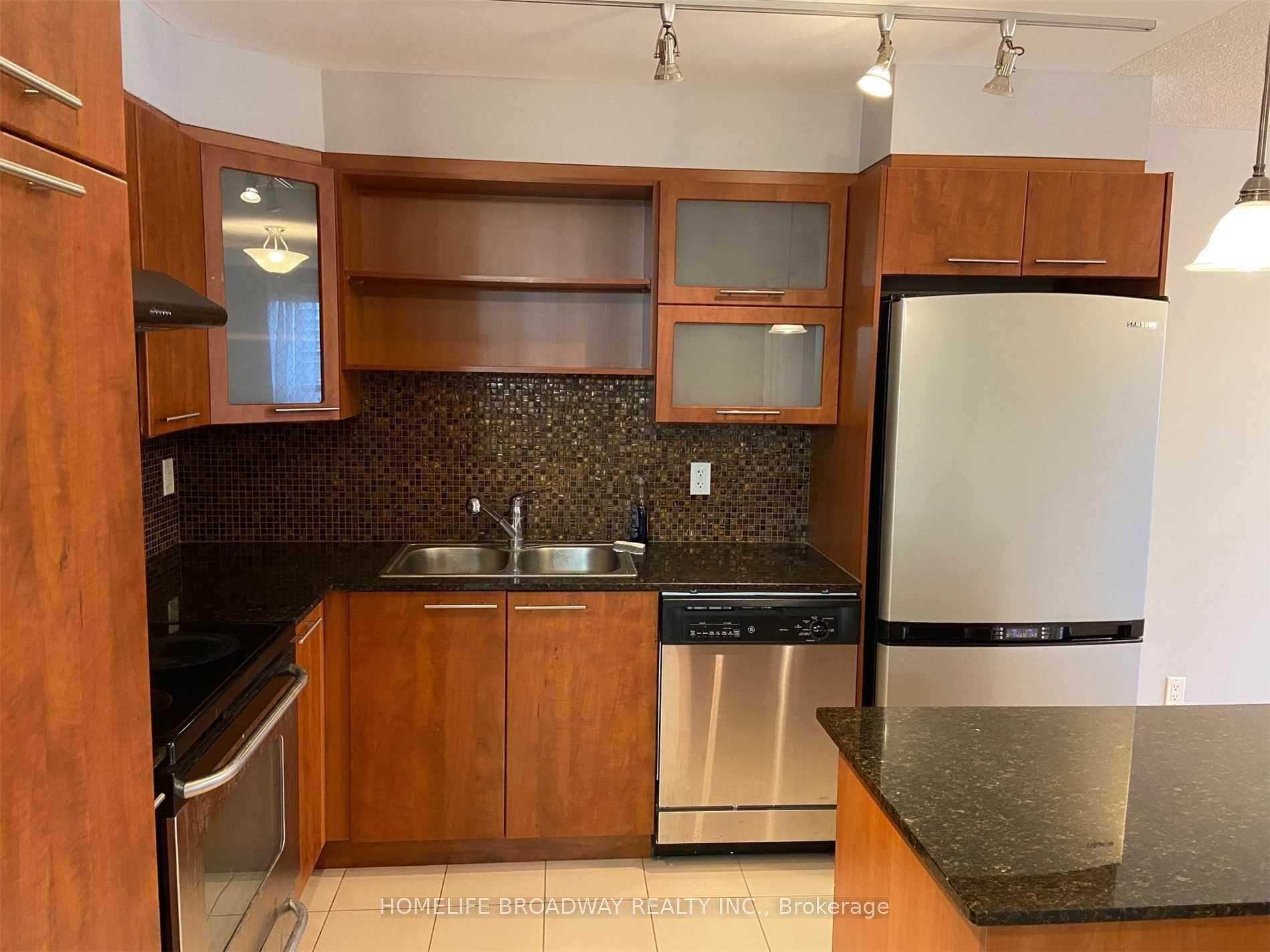 Photo 3 of Unit 701, 39 Galleria Parkway, Markham, Commerce Valley — HOMEH
