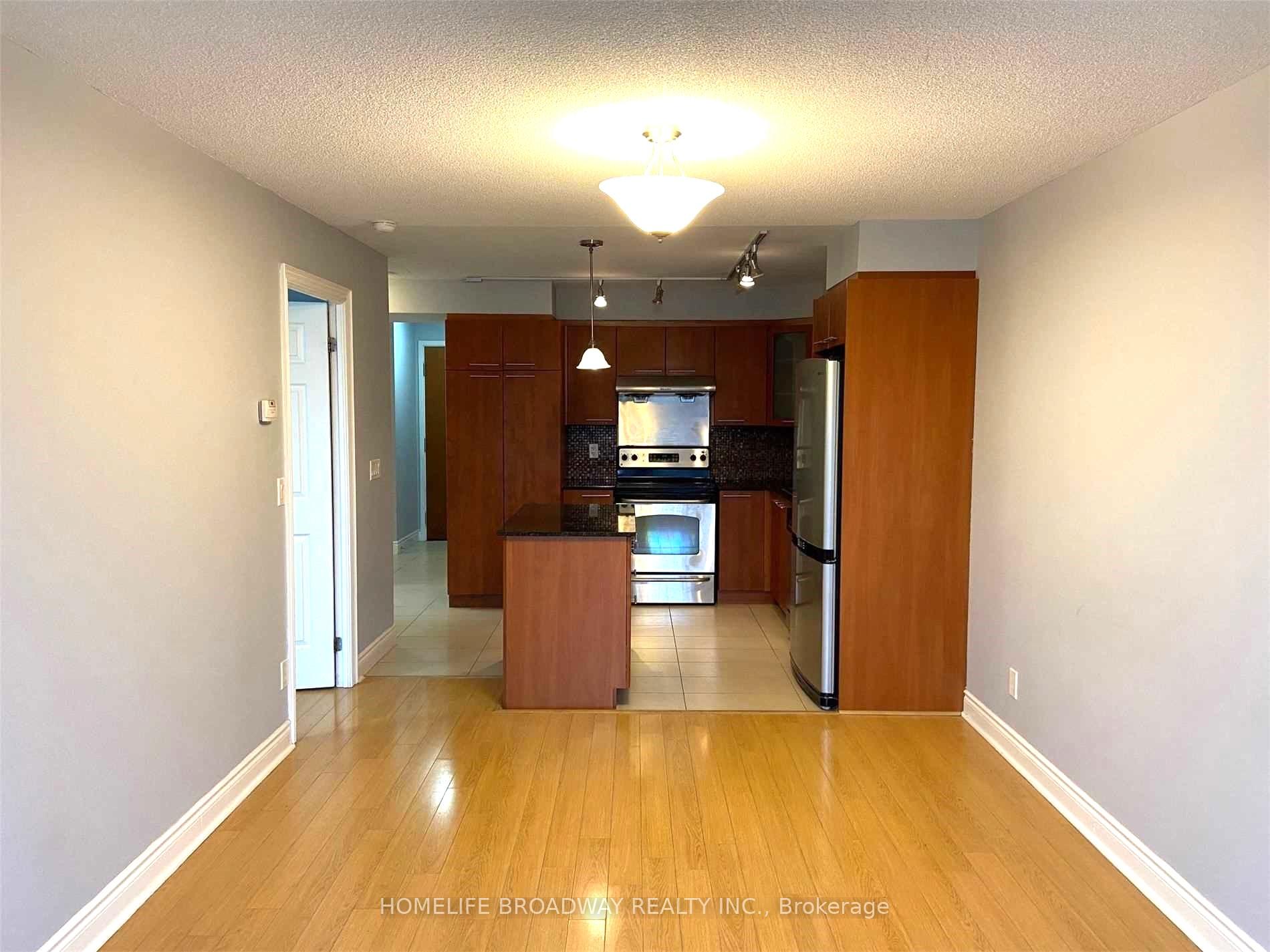 Photo 4 of Unit 701, 39 Galleria Parkway, Markham, Commerce Valley — HOMEH