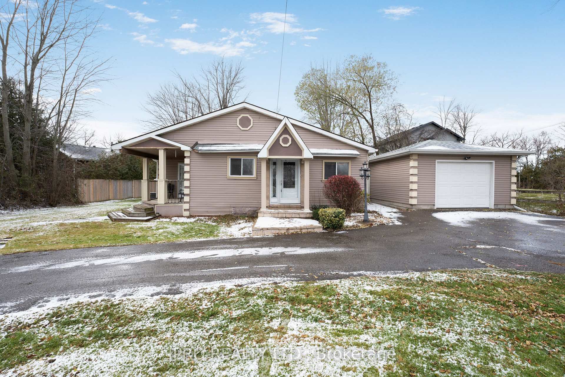 Front of 598 Duclos Point Road