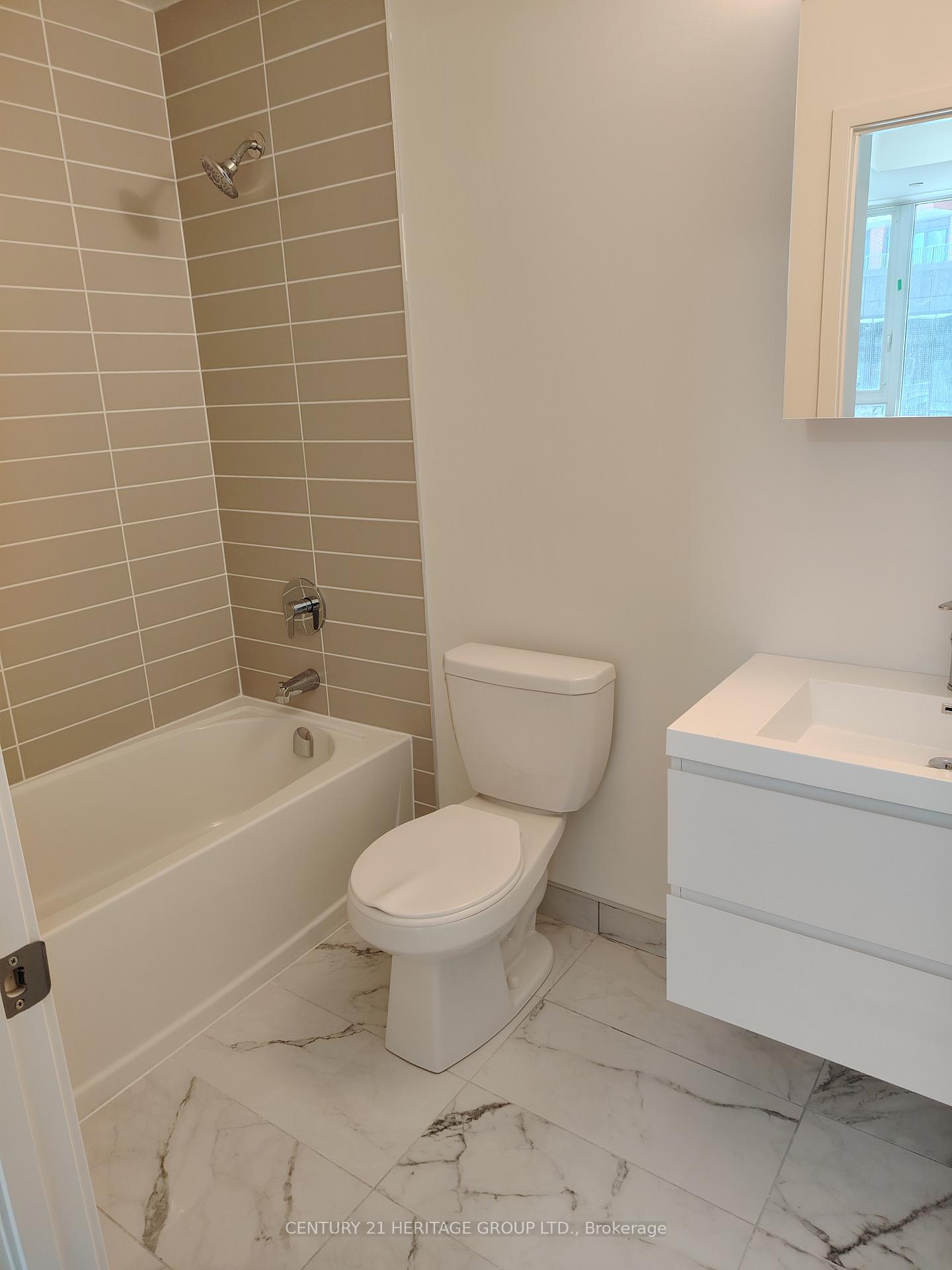 Photo 5 of Unit 618, 292 Verdale Crossing, Markham, Unionville — HOMEH
