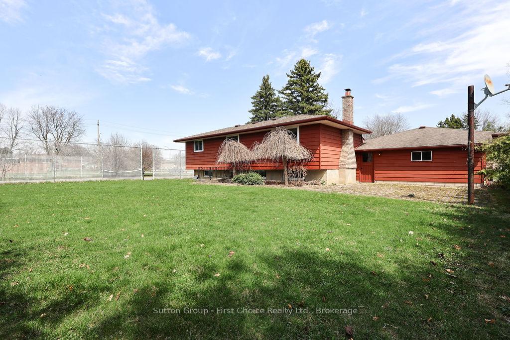 Photo 99 of 96 Graff Avenue, Stratford — HOMEH