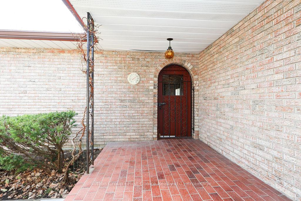 Photo 124 of 96 Graff Avenue, Stratford — HOMEH