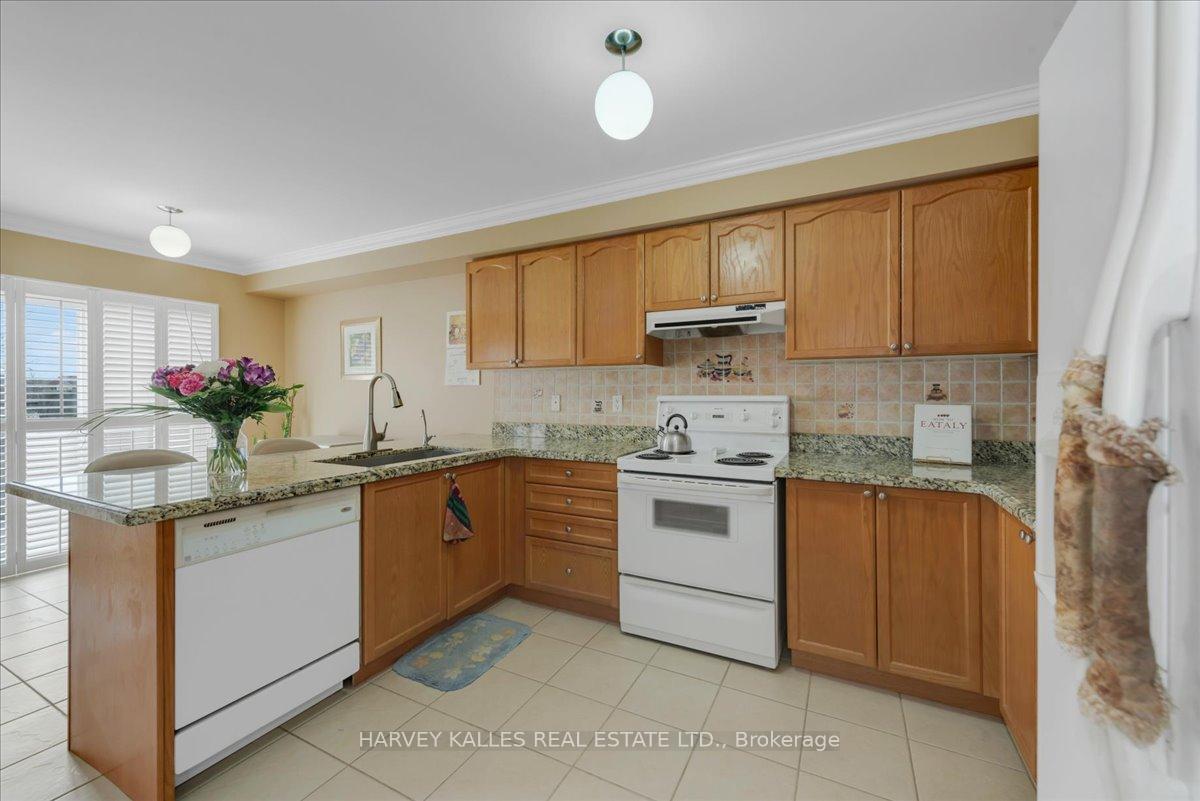Photo 31 of 98 Trudelle Crescent, Brampton, Fletcher's Meadow — HOMEH
