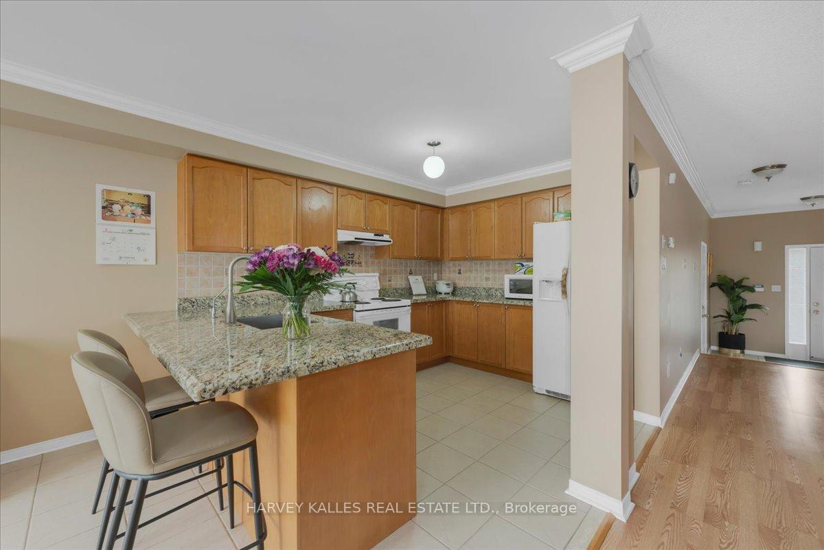 Photo 17 of 98 Trudelle Crescent, Brampton, Fletcher's Meadow — HOMEH