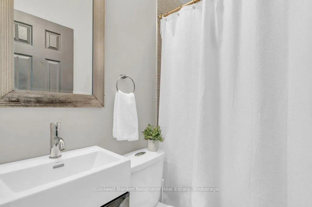 Photo 20 of 394 Woolwich Street, Guelph, Exhibition Park — HOMEH