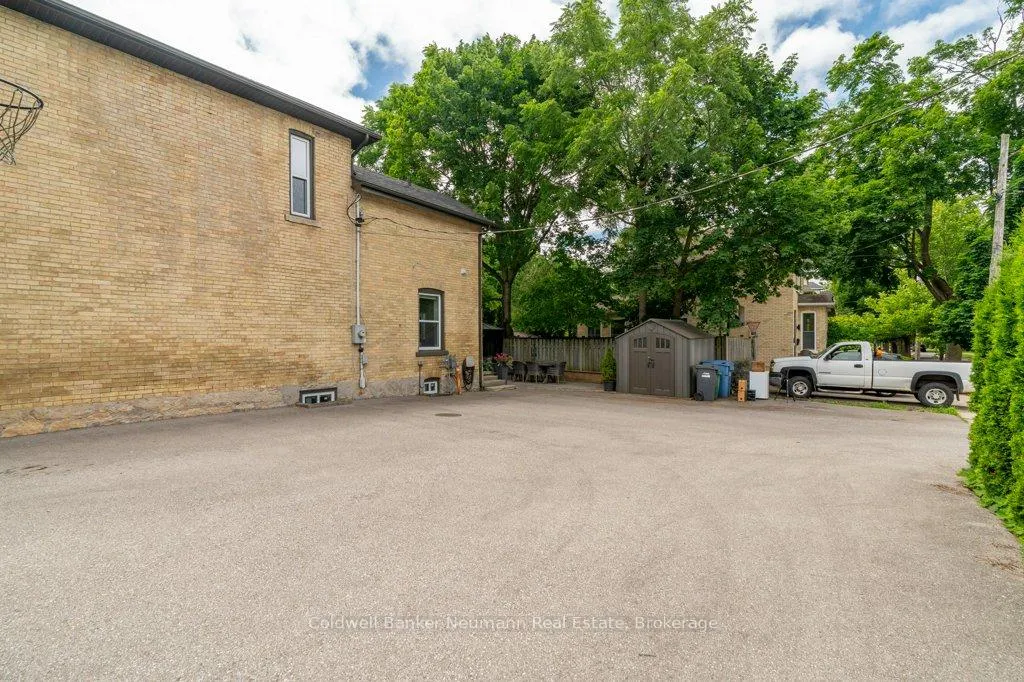 Photo 36 of 394 Woolwich Street, Guelph, Exhibition Park — HOMEH