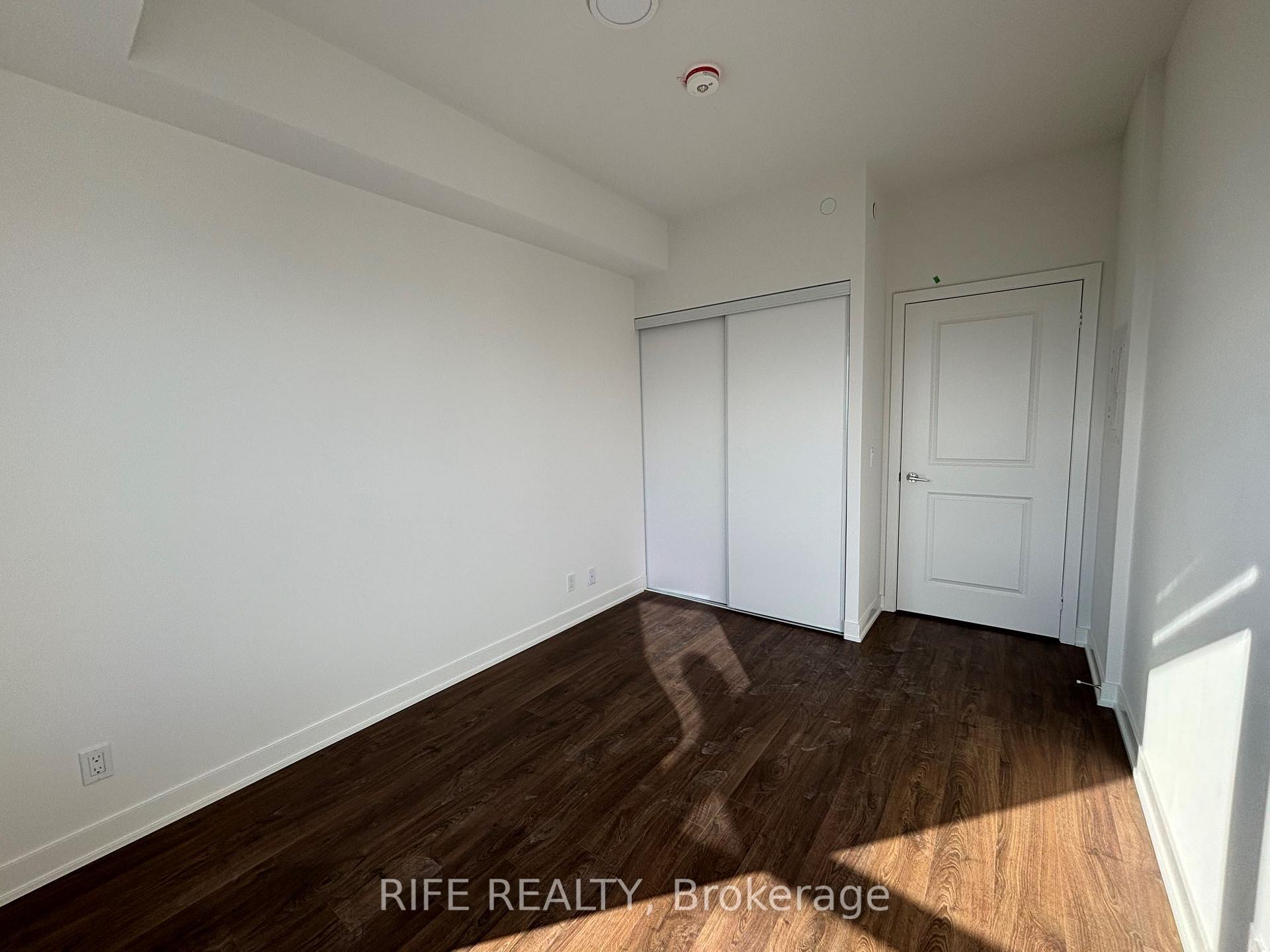 Photo 7 of Unit B2301, 50 Upper Mall Way, Vaughan, Brownridge — HOMEH