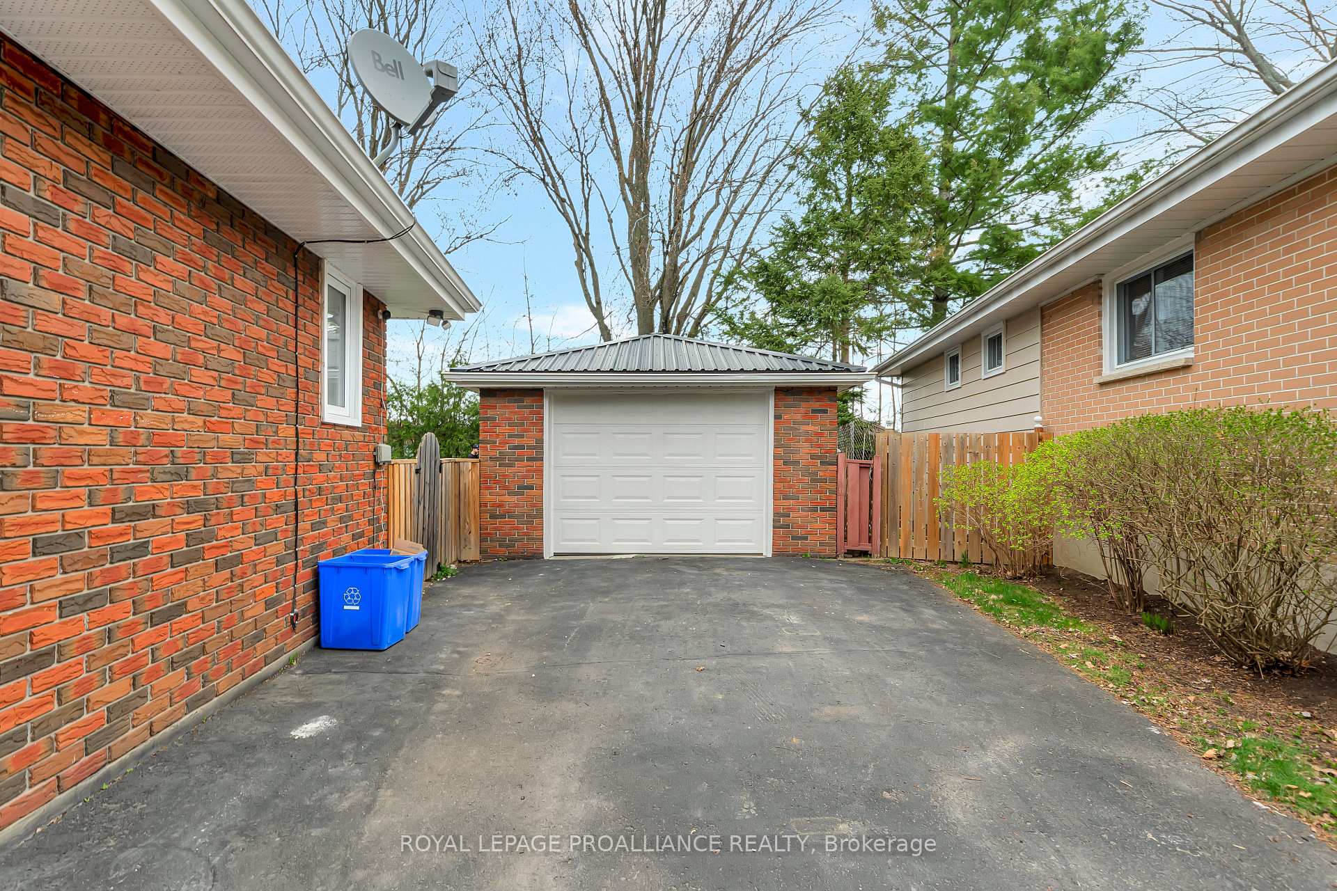 Photo 3 of 37 Applewood Drive, Belleville — HOMEH