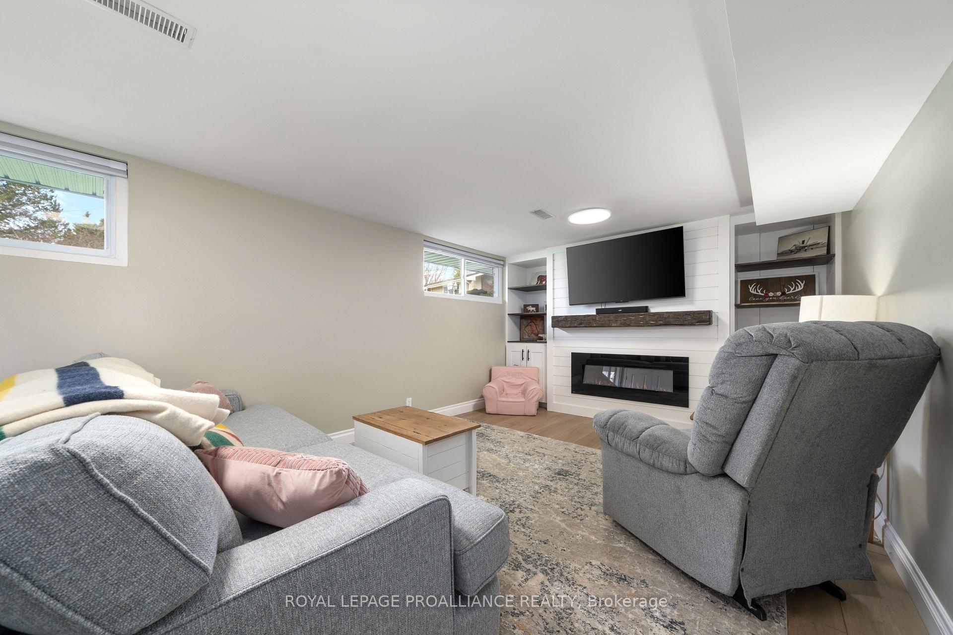 Photo 27 of 37 Applewood Drive, Belleville — HOMEH